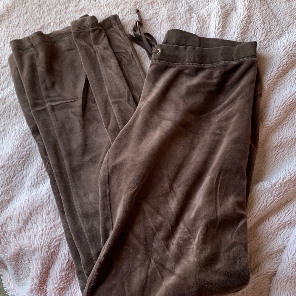 brown tie sweats